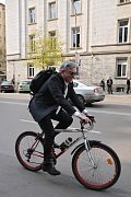 Новый Министр культуры Болгарии ездит на велосипеде Drag